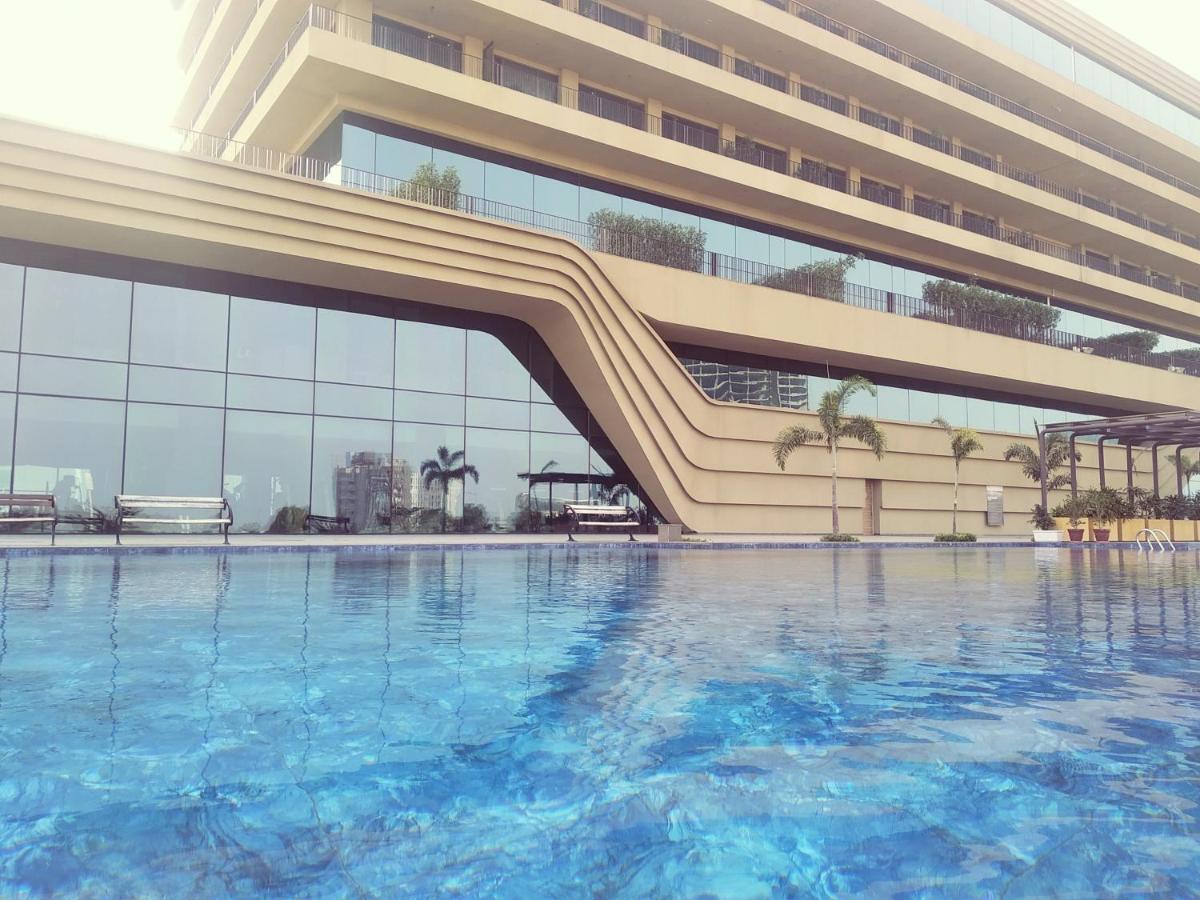 กิฟต์ ซิตี้ คลับ แอนด์ บิสซิเนส เซ็นเตอร์ Hotel กันตินาการ์ ภายนอก รูปภาพ